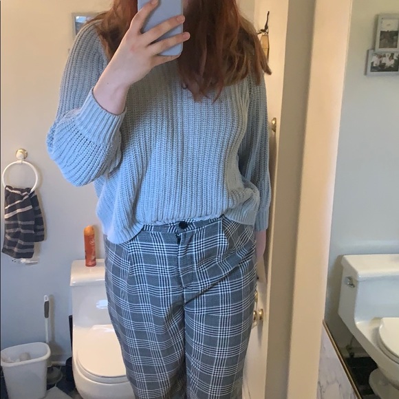 gray sweater - Picture 5 of 5